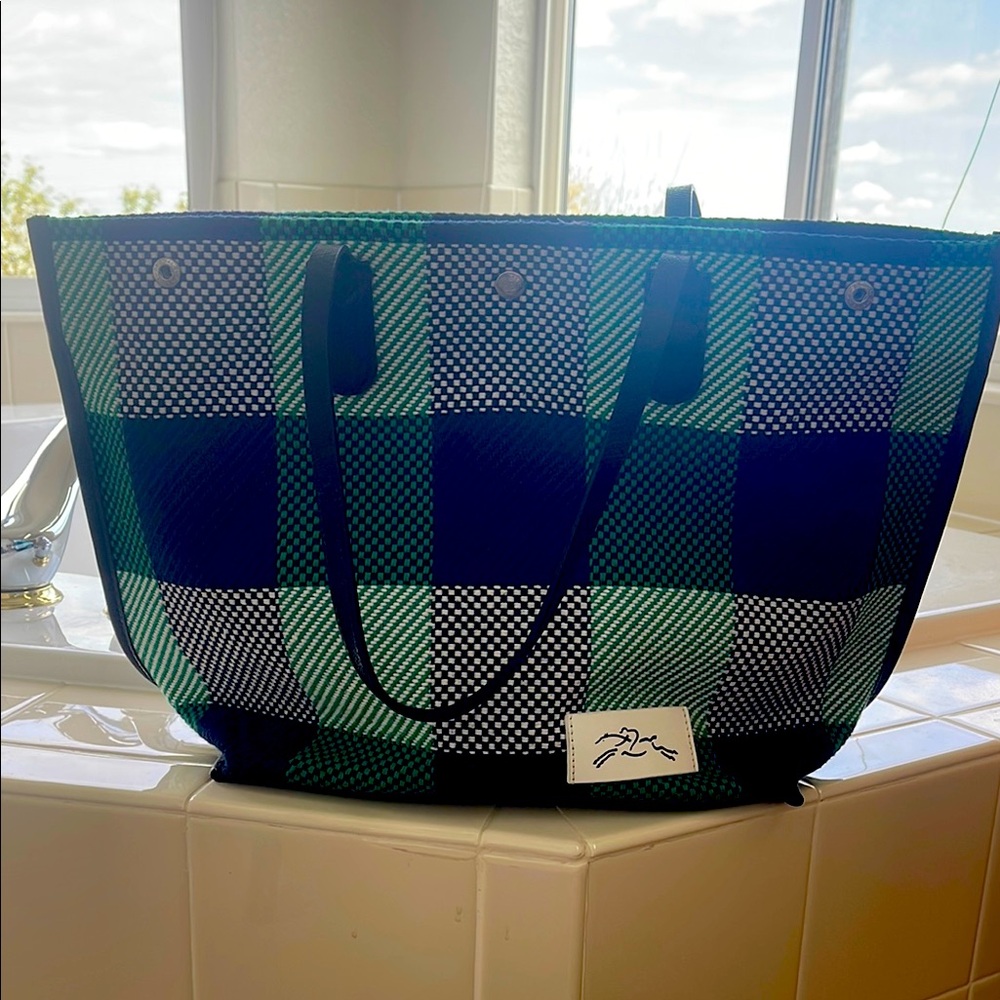 Longchamp essential tote